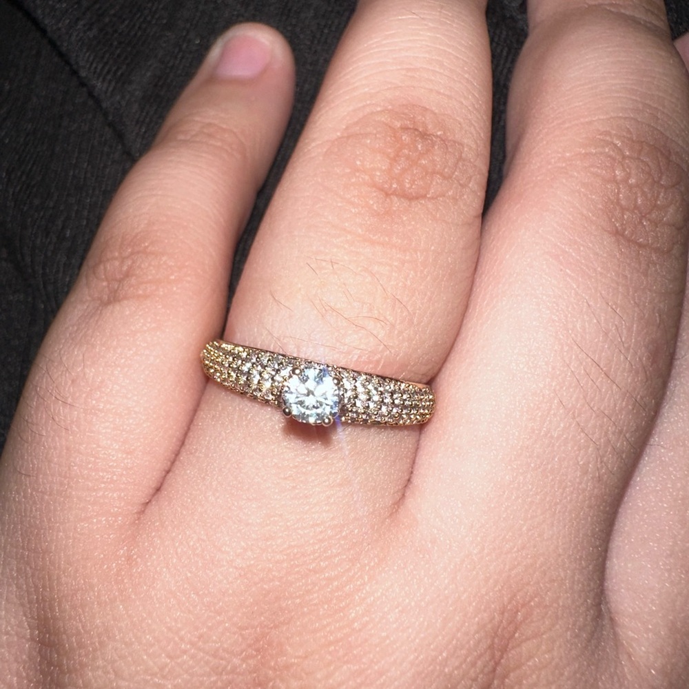 Elegant Gold and Silver Ring
